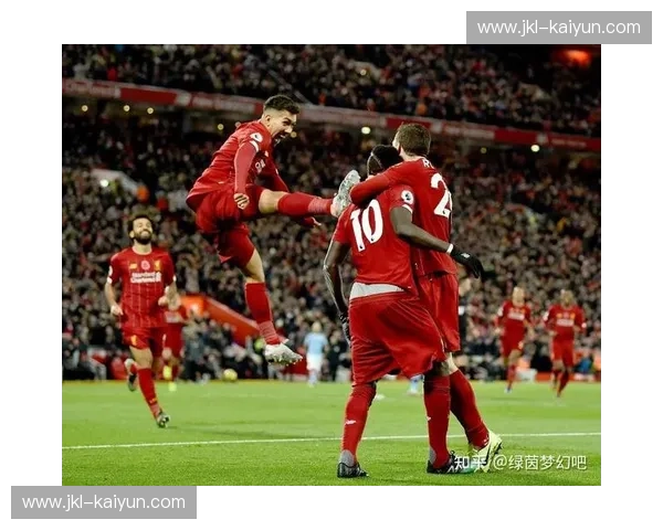 当北伦敦红色的火，点燃南半球湛蓝的海：悉尼与阿森纳的绿茵绮梦